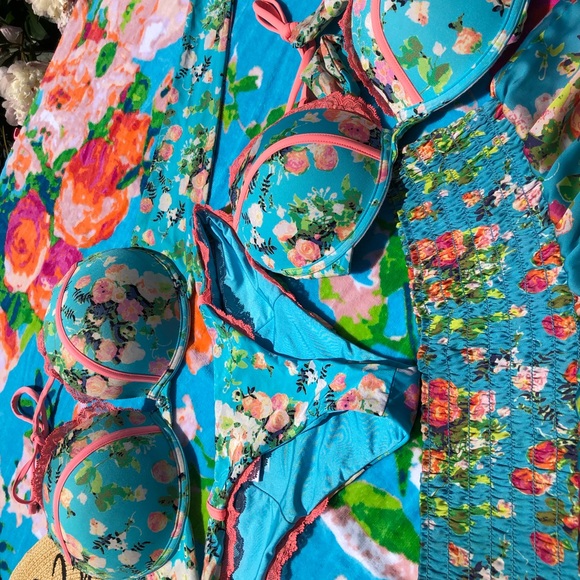 NWOT three pieces beach bunny bikini 👙 Bahama mama XL/L set or M/L and shorts S - Picture 11 of 16